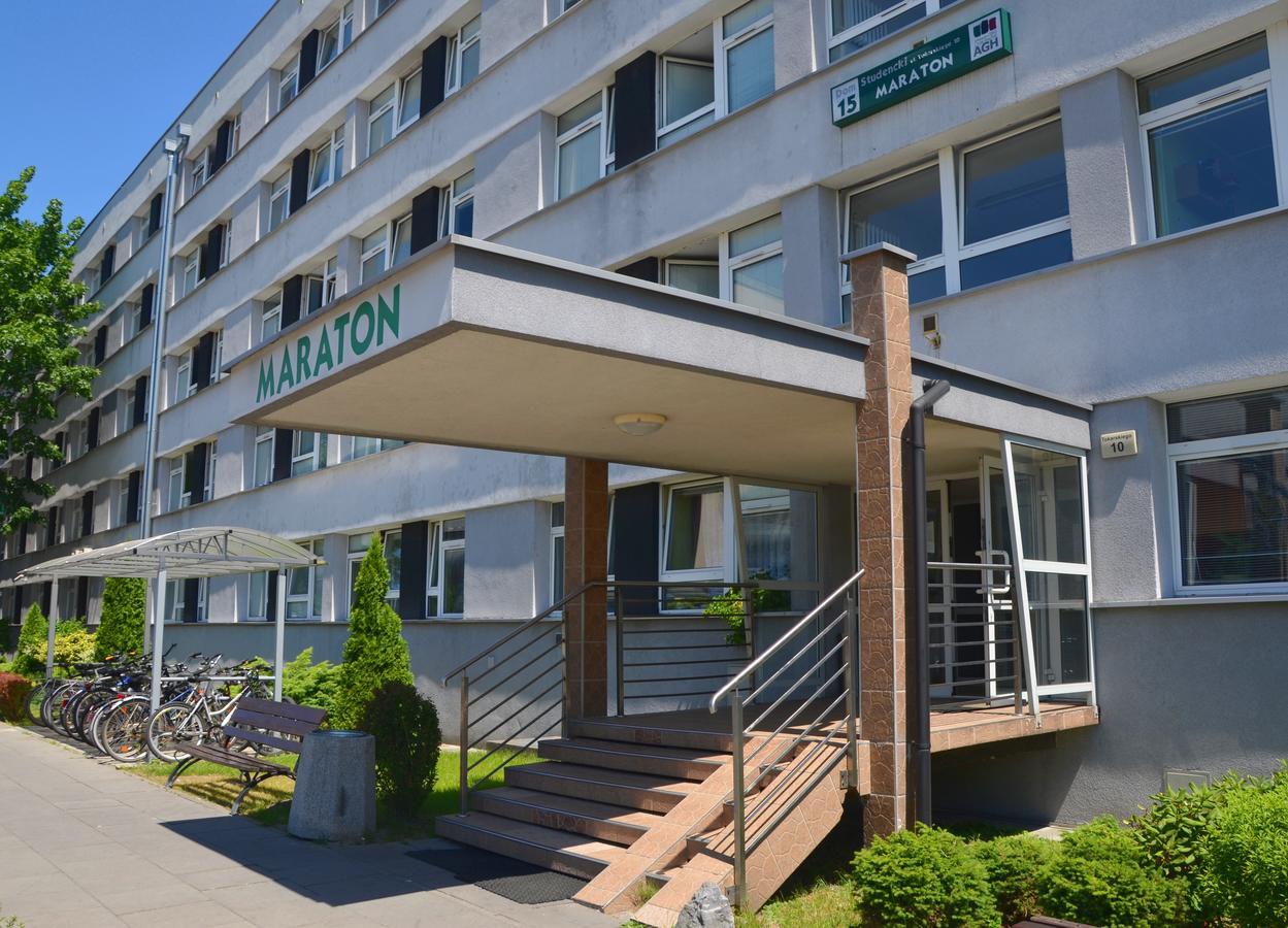 Maraton Hostel Krasków Exterior foto